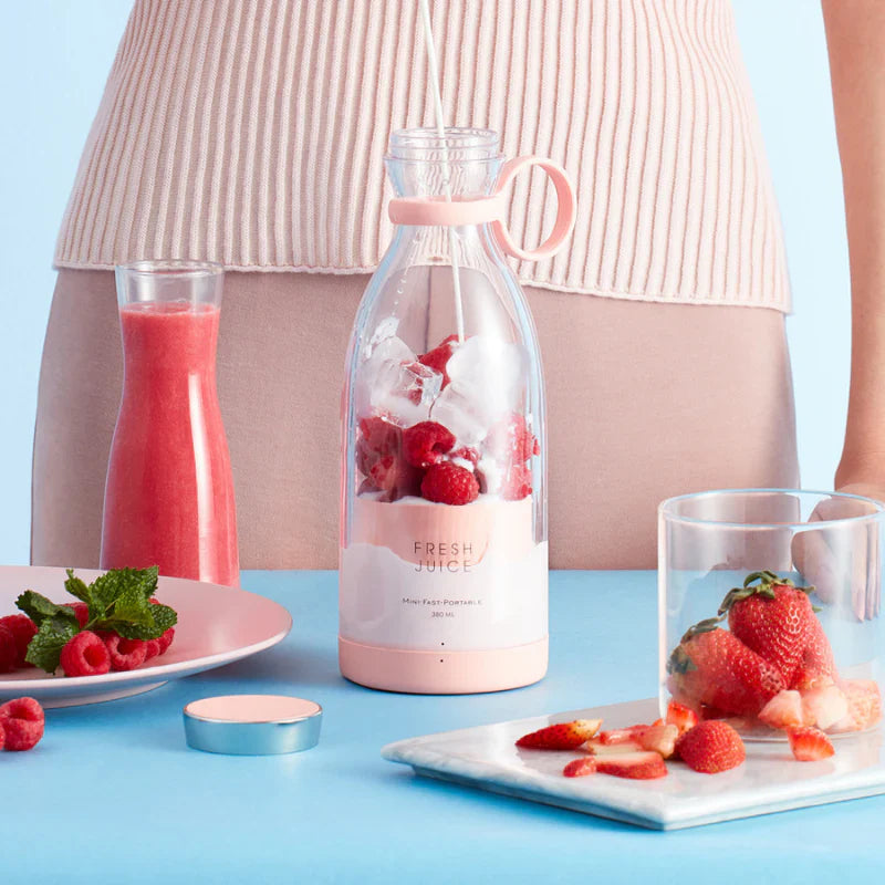 Blendgo™ Bottle | Fresh Smoothies Anywhere